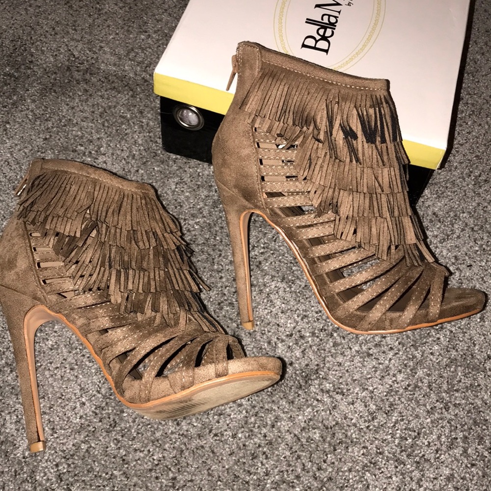 Sandals - Picture 6 of 8